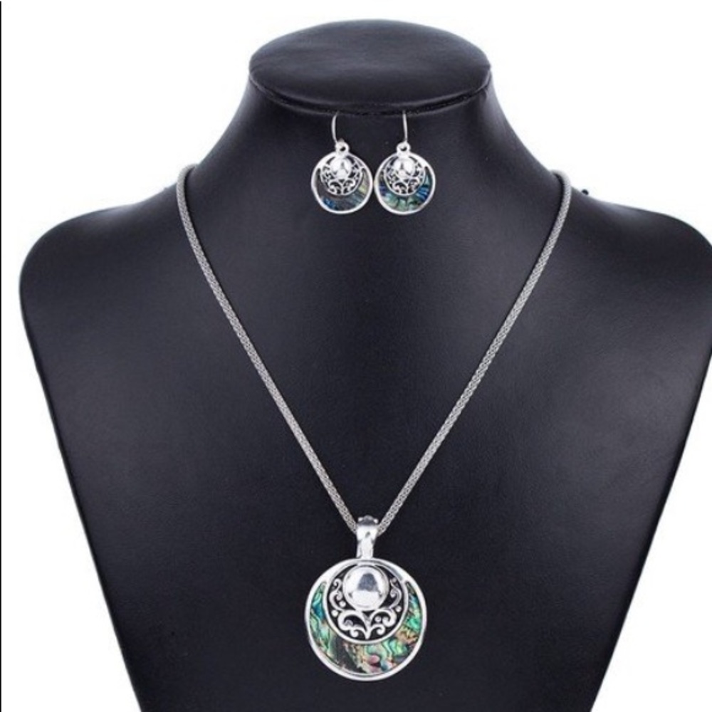 Abalone Pendant & Earrings Set